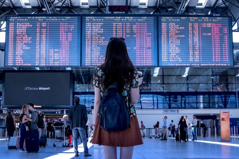 How to travel cheaply: 8 tips and tricks