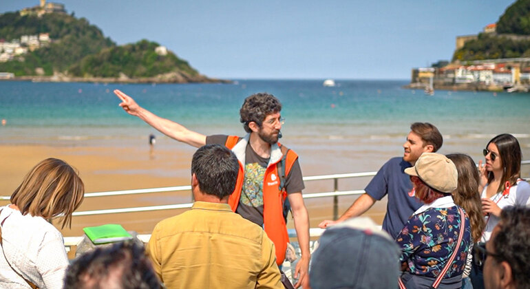 Free Tour San Sebastián Historic: With Radioguide Included, Spain