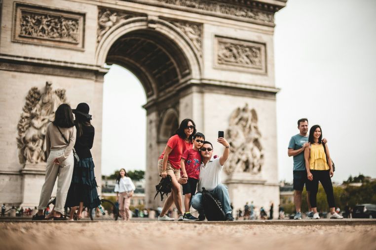 Paris with Kids: Ultimate Family Adventure Guide